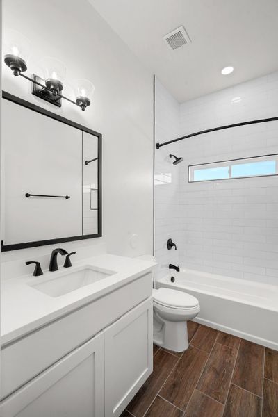 Representative furnished interior of a home built from the Torrey Pines 4BDR by LEH. Homes in Painted Sky, El Paso (Image 4). Representative furnished interior of a home built from the Torrey Pines 4BDR by LEH. Homes in Painted Sky, El Paso (Image 4).