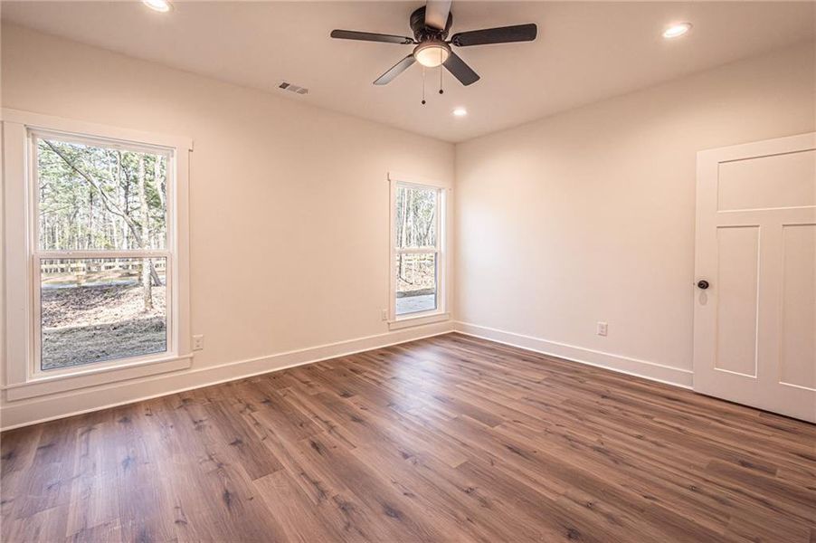 Spacious, unfurnished interior of a new home in , Dawsonville (Image 25).