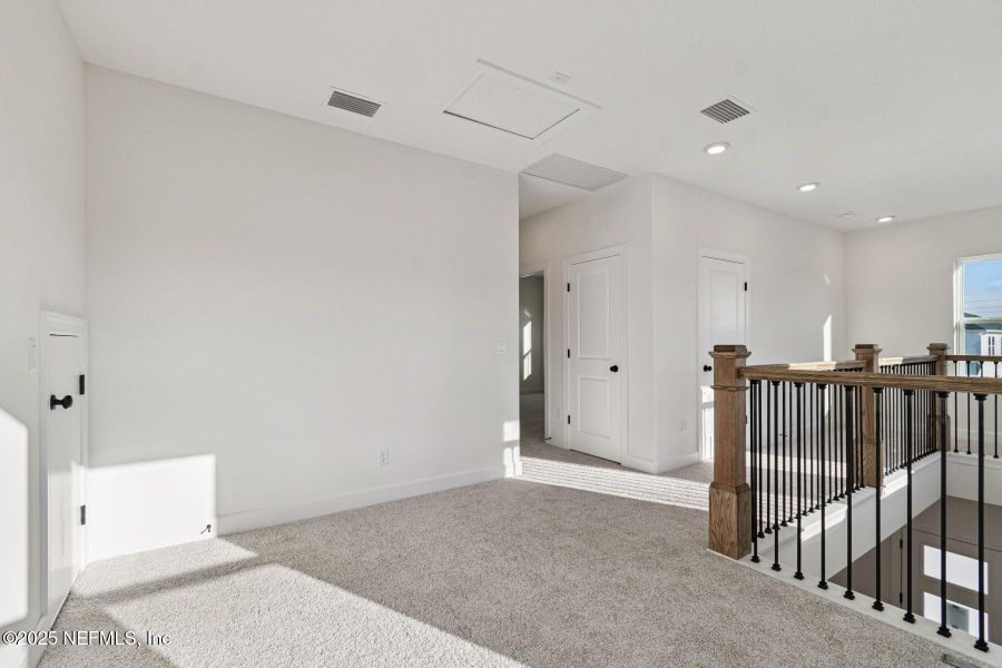 Spacious, unfurnished interior of a new home in Crosswinds 40’, Ponte Vedra (Image 15).