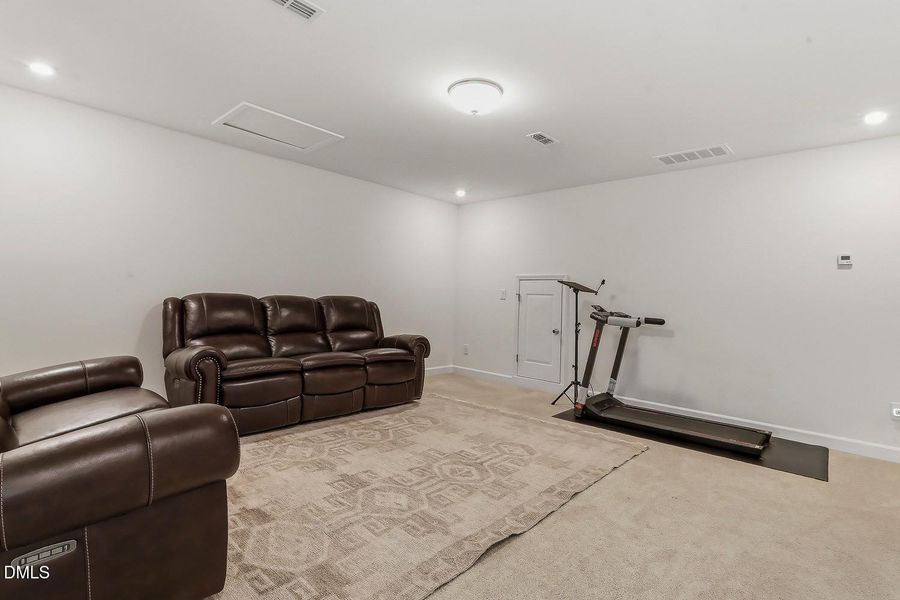 046-062-3rd Floor Bonus room-1500x1000