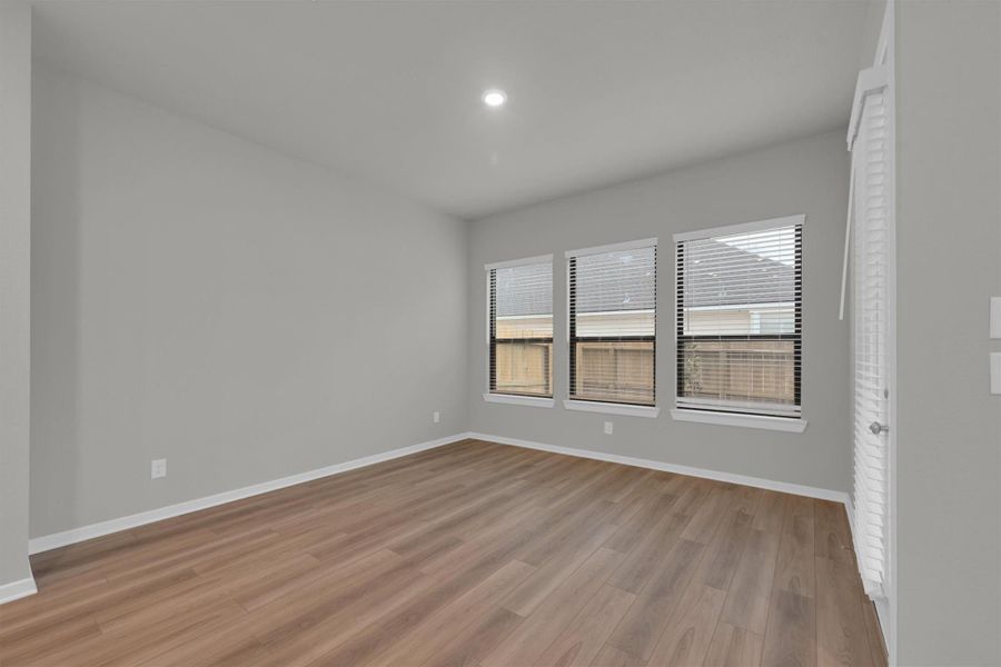 Image 28 of a home in Summer Place  35'.