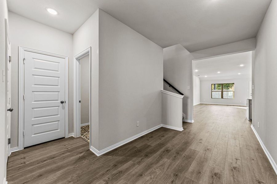 Spacious, unfurnished interior of a new home in Rolling Ridge, Van Alstyne (Image 38). Spacious, unfurnished interior of a new home in Rolling Ridge, Van Alstyne (Image 38).