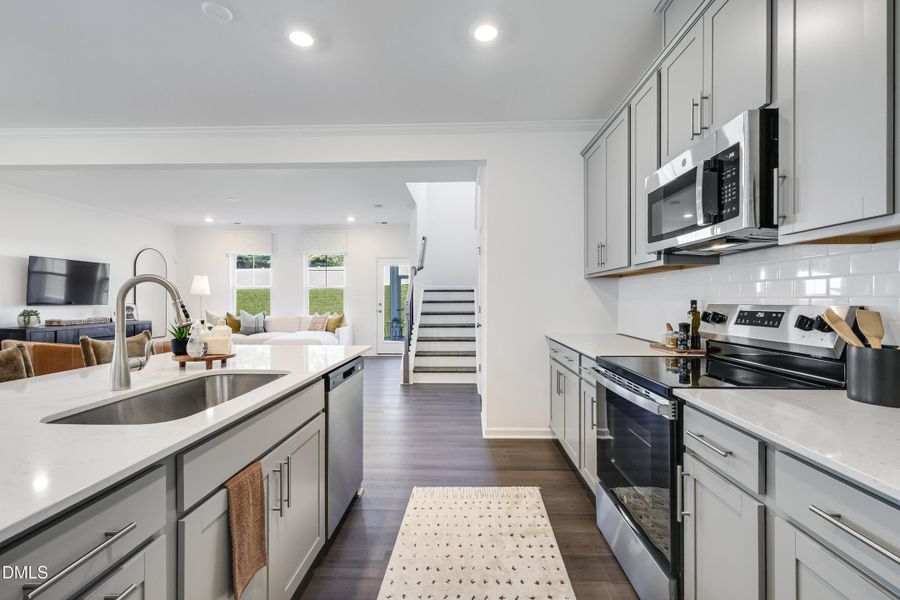 SUN_CaitlinCrossing_Pic_86FishingPier-14