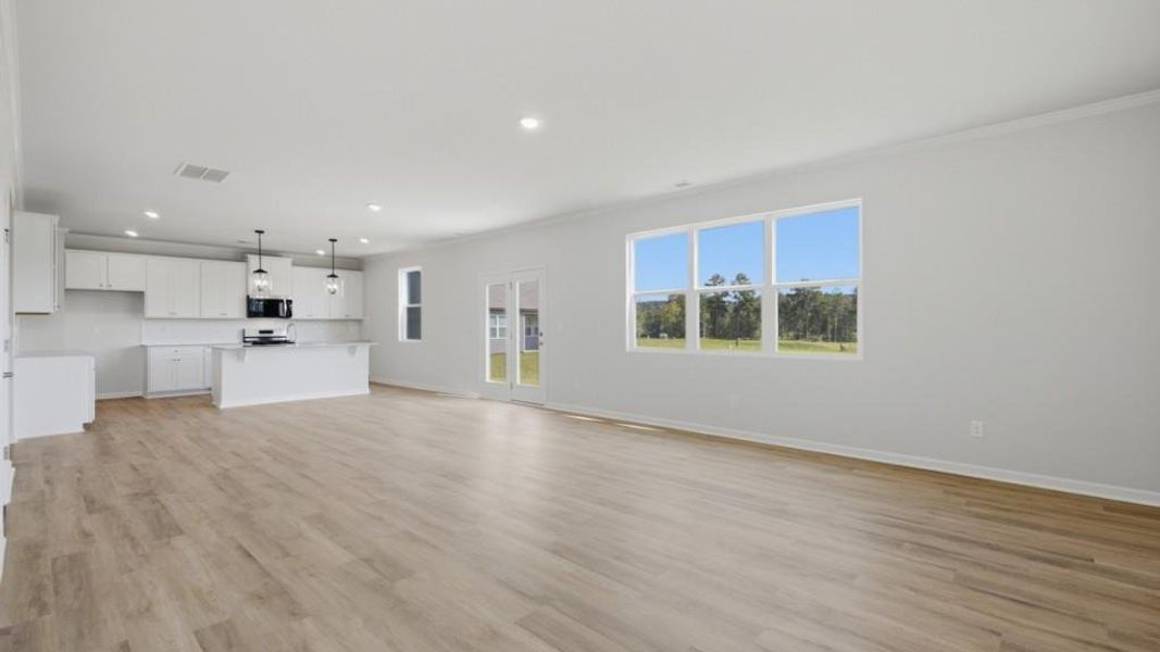 Spacious, unfurnished interior of a new home in Fairway 17 at Mirror Lake, Villa Rica (Image 17).