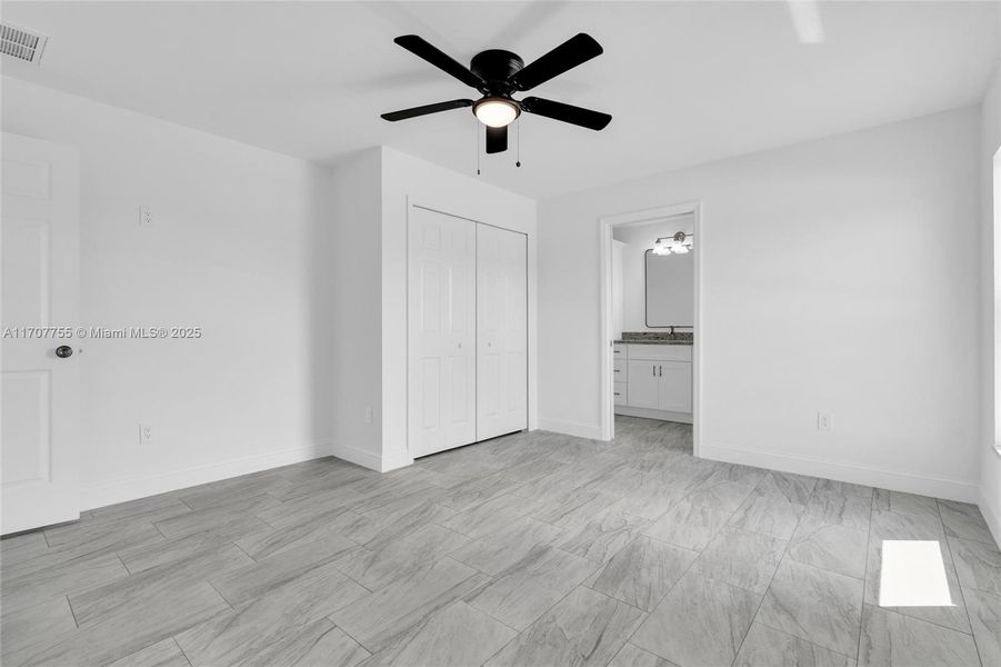 Spacious, unfurnished interior of a new home in , Labelle (Image 18). Spacious, unfurnished interior of a new home in , Labelle (Image 18).