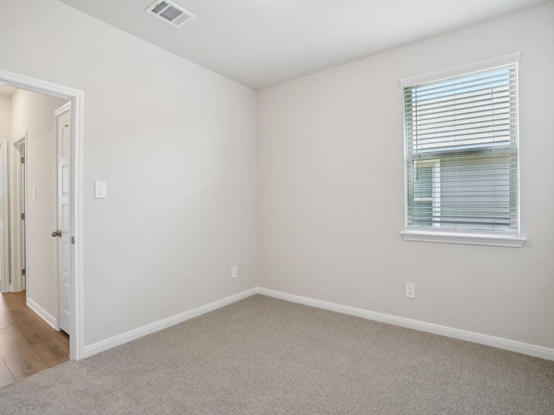 Spacious, unfurnished interior of a new home in Royal Crest, San Antonio (Image 10). Spacious, unfurnished interior of a new home in Royal Crest, San Antonio (Image 10).