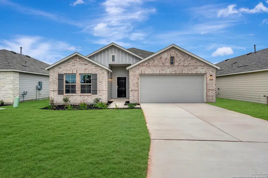 Exterior details and patio area of a home in Winding Brook, San Antonio (Image 2).