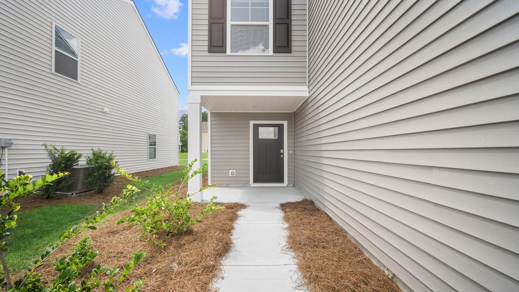 Exterior details and patio area of a home in Rice Hope, Port Wentworth (Image 2). Exterior details and patio area of a home in Rice Hope, Port Wentworth (Image 2).