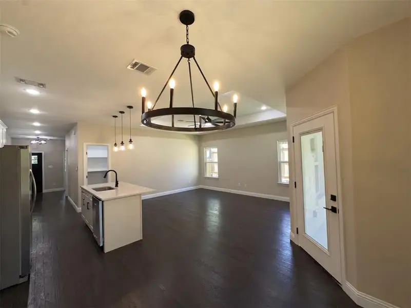 Spacious, unfurnished interior of a new home in , Granbury (Image 17). Spacious, unfurnished interior of a new home in , Granbury (Image 17).