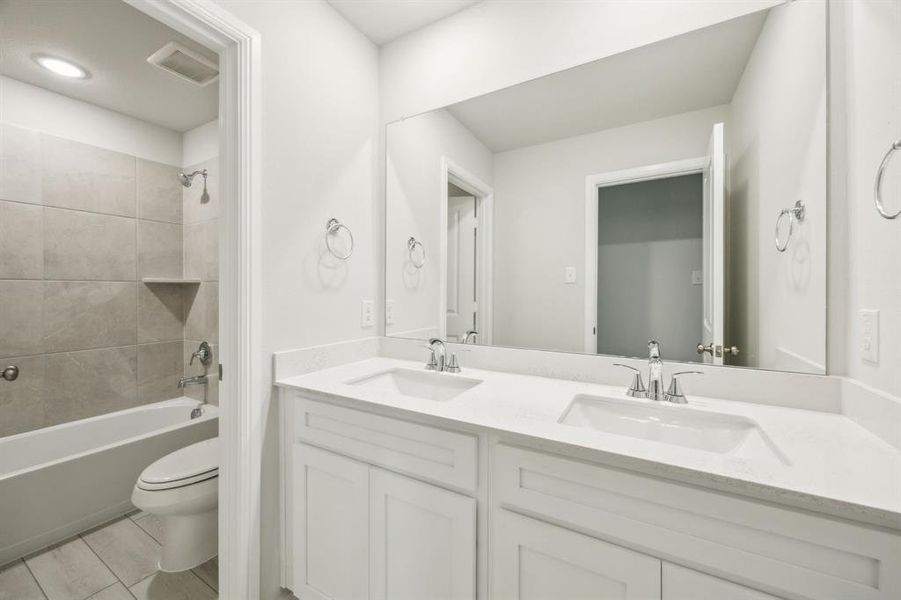 Furnished interior view inside a new home in Bellagio, Forney (Image 9).