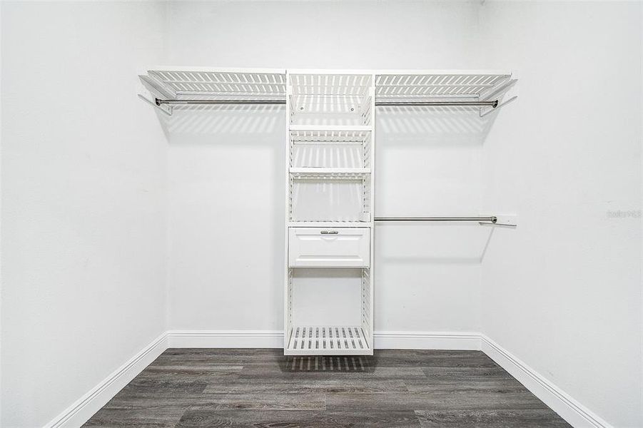 Spacious, unfurnished interior of a new home in , Spring Hill (Image 17).