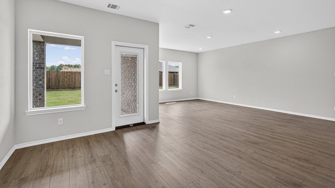 Spacious, unfurnished interior of a new home in Stonewyck Farms, Ennis (Image 33). Spacious, unfurnished interior of a new home in Stonewyck Farms, Ennis (Image 33).