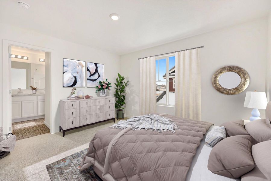 812 - Silvercliff Townhome Staged Owner's Suite