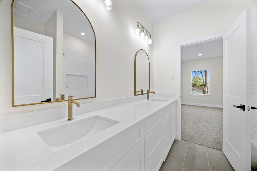 Image 40 of a home in .