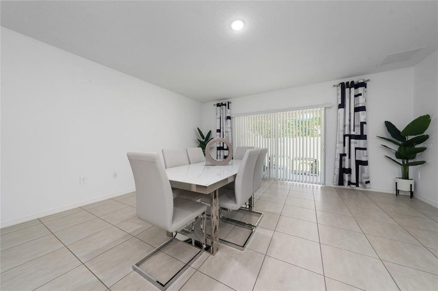 Furnished interior view inside a new home in , Kissimmee (Image 15).