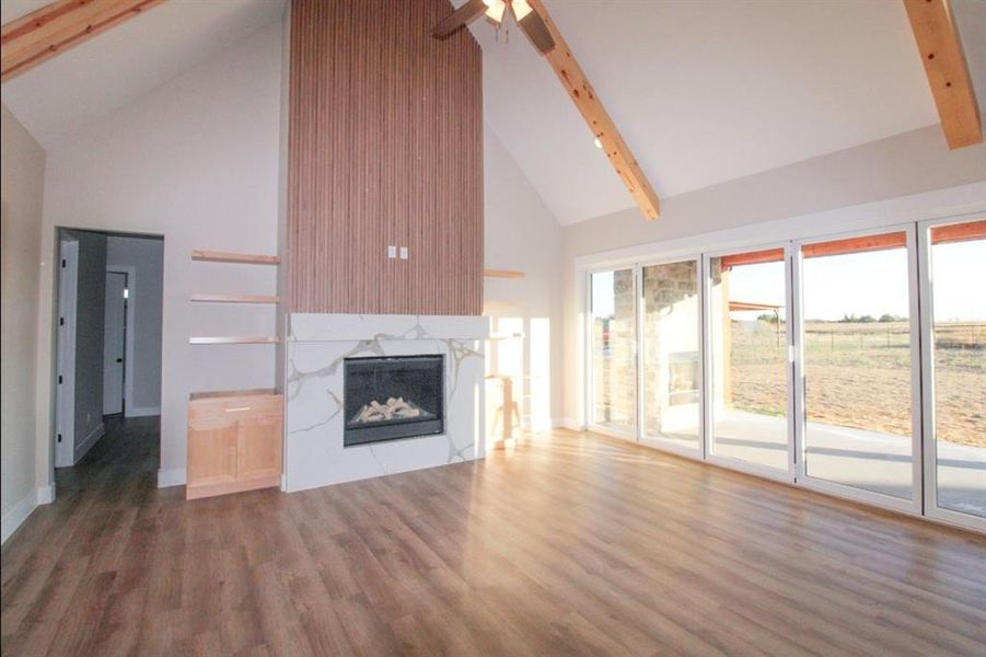 Spacious, unfurnished interior of a new home in , Waxahachie (Image 21).