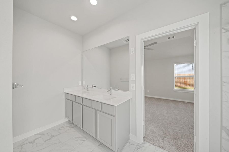 Furnished interior view inside a new home in Briarwood Crossing, Rosenberg (Image 6).