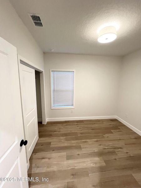 Spacious, unfurnished interior of a new home in , Jacksonville (Image 12).
