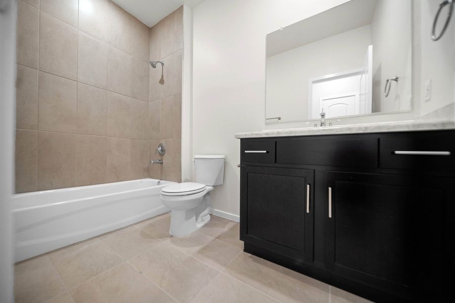 Representative furnished interior of a home built from the Aguirre by Hakes Brothers in Summer Sky North, El Paso (Image 6).