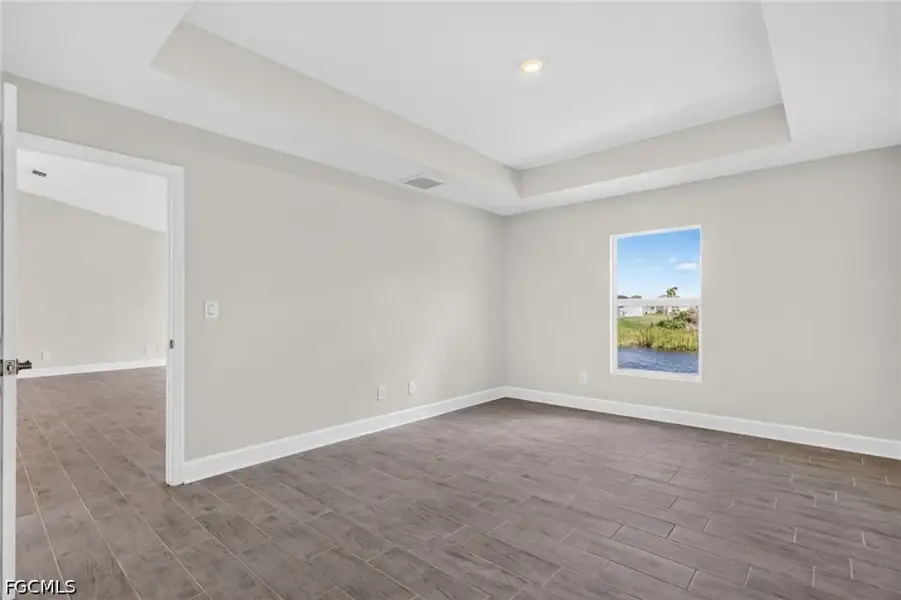 Spacious, unfurnished interior of a new home in Cape Coral, Cape Coral (Image 24). Spacious, unfurnished interior of a new home in Cape Coral, Cape Coral (Image 24).
