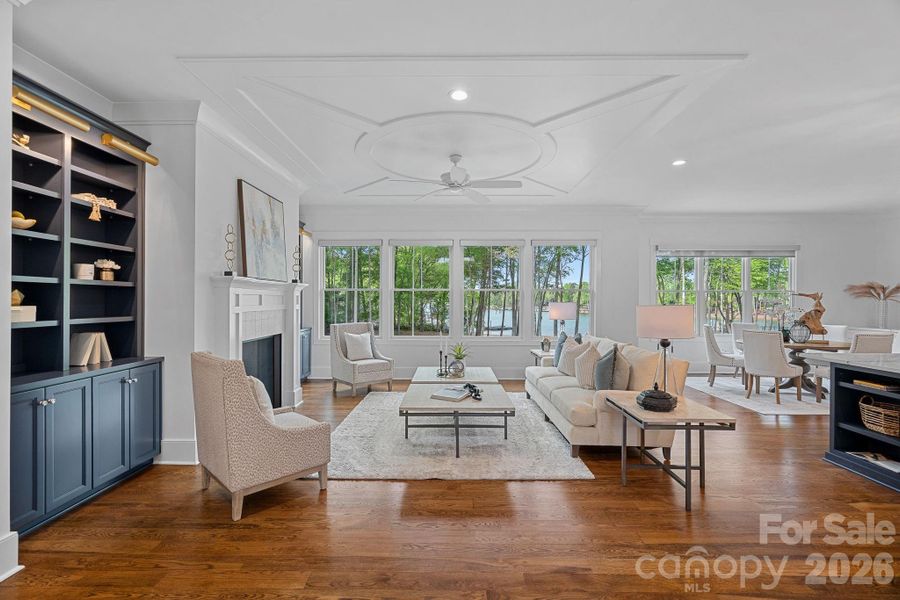 Great room overlooking lake