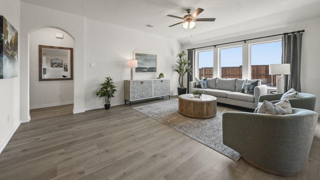 Furnished interior view inside a new home in Elevon, Lavon (Image 9).