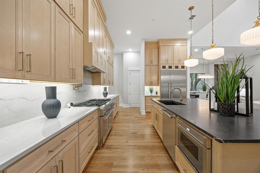 Furnished interior view inside a new home in , Dallas (Image 8). Furnished interior view inside a new home in , Dallas (Image 8).