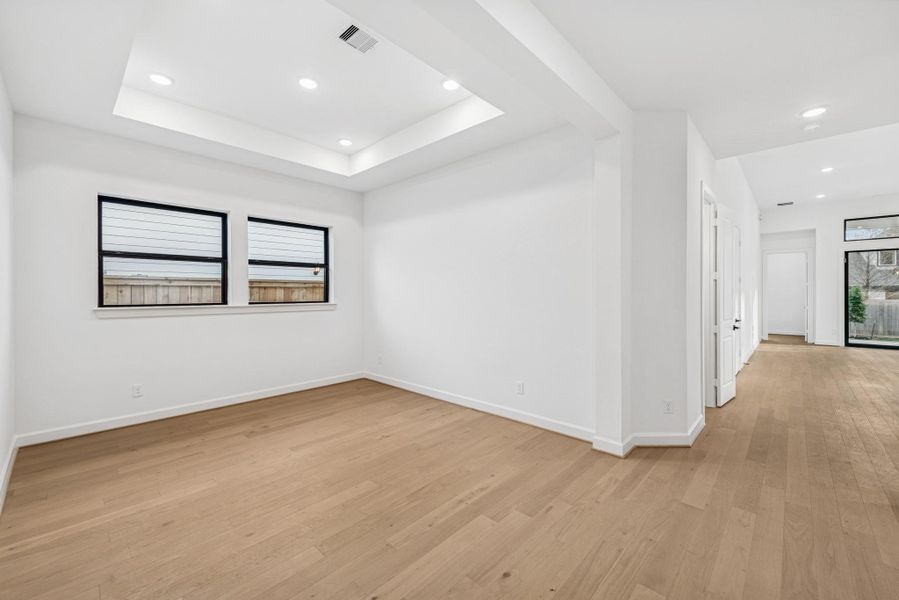 Spacious, unfurnished interior of a new home in Kresston, Magnolia (Image 25).