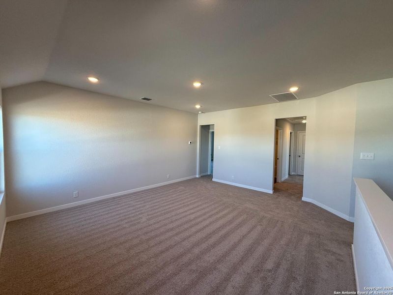 Spacious, unfurnished interior of a new home in The Preserve at the Wilder, Adkins (Image 22). Spacious, unfurnished interior of a new home in The Preserve at the Wilder, Adkins (Image 22).