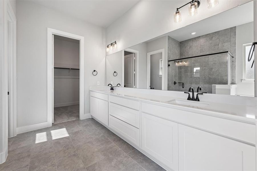 Furnished interior view inside a new home in Rocky Top, Krum (Image 7). Furnished interior view inside a new home in Rocky Top, Krum (Image 7).