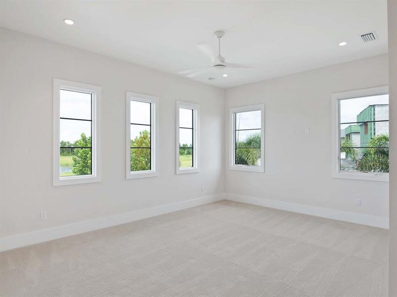 Spacious, unfurnished interior of a new home in , Orlando (Image 21).