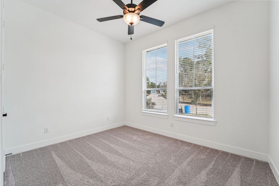 Spacious, unfurnished interior of a new home in Kresston, Montgomery (Image 24).