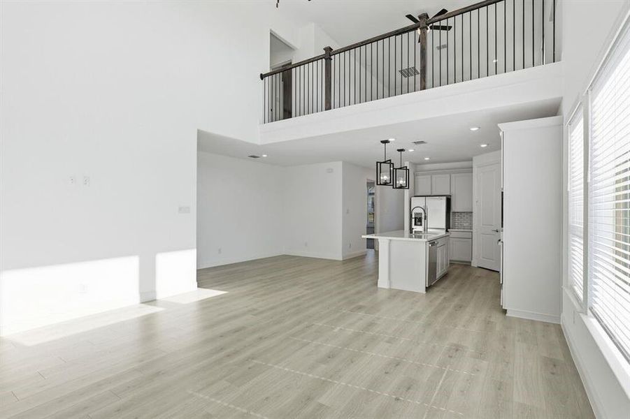 1008 Rainshower ~ Ready Now 1008 Rainshower ~ Ready Now