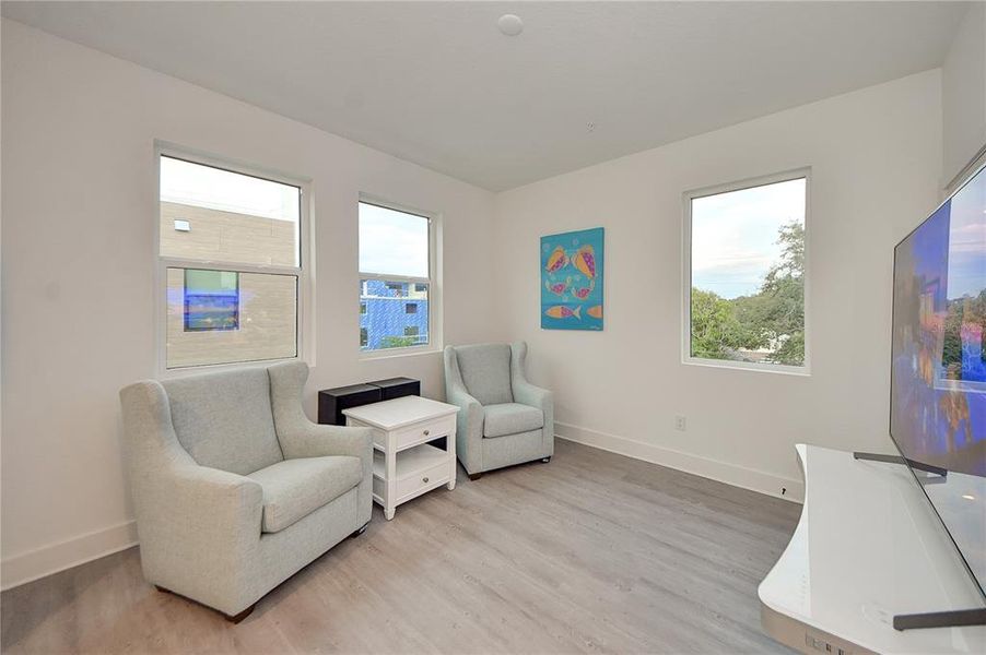 Furnished interior view inside a new home in , St. Petersburg (Image 43).