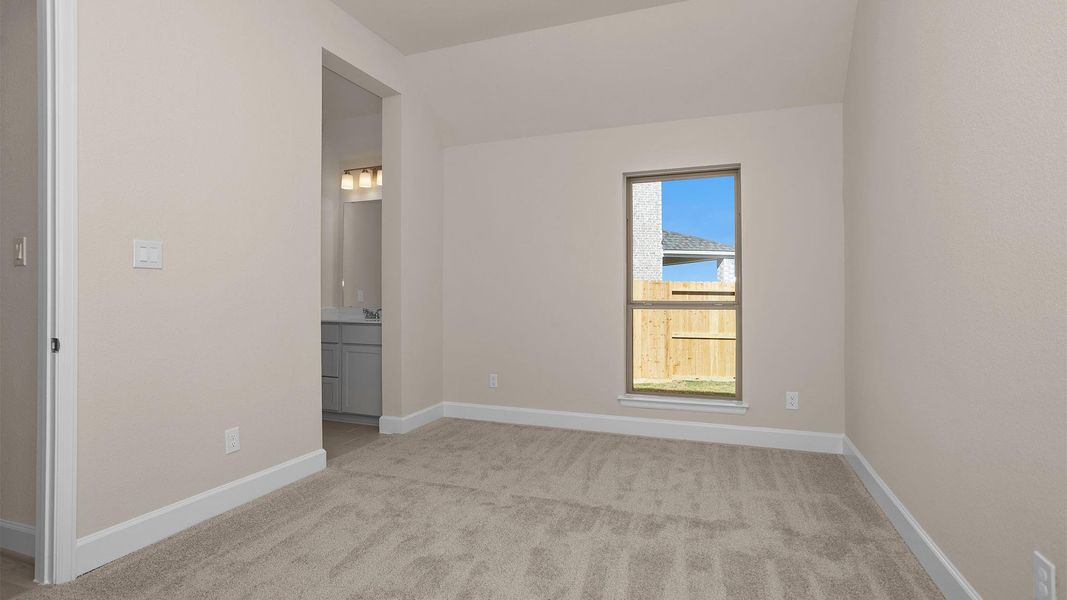 Spacious, unfurnished interior of a new home in Valencia 50', Manvel (Image 11). Spacious, unfurnished interior of a new home in Valencia 50', Manvel (Image 11).