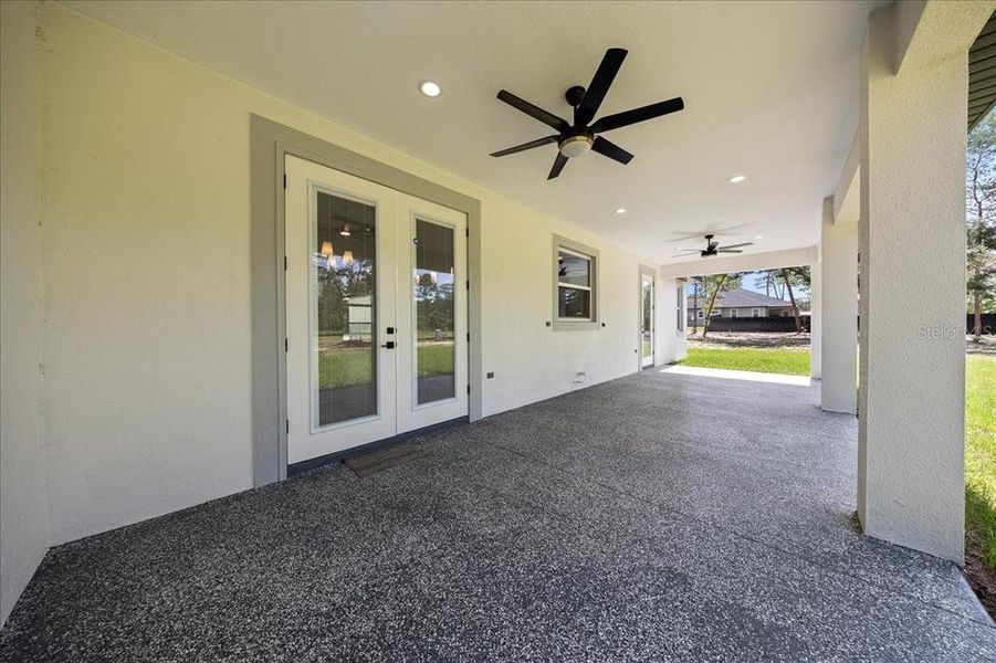 Exterior details and patio area of a home in , Ocala (Image 3). Exterior details and patio area of a home in , Ocala (Image 3).