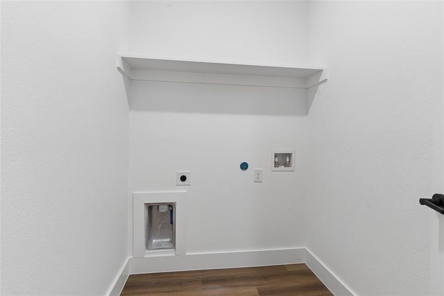 Spacious, unfurnished interior of a new home in , Dallas (Image 30).