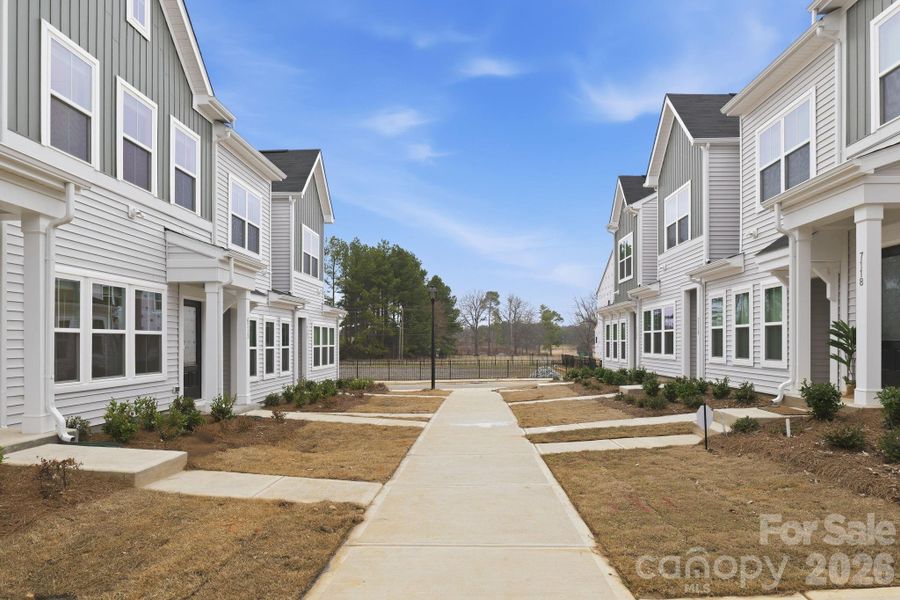 Courtyard Entrance (Rear load garage) Courtyard Entrance (Rear load garage)