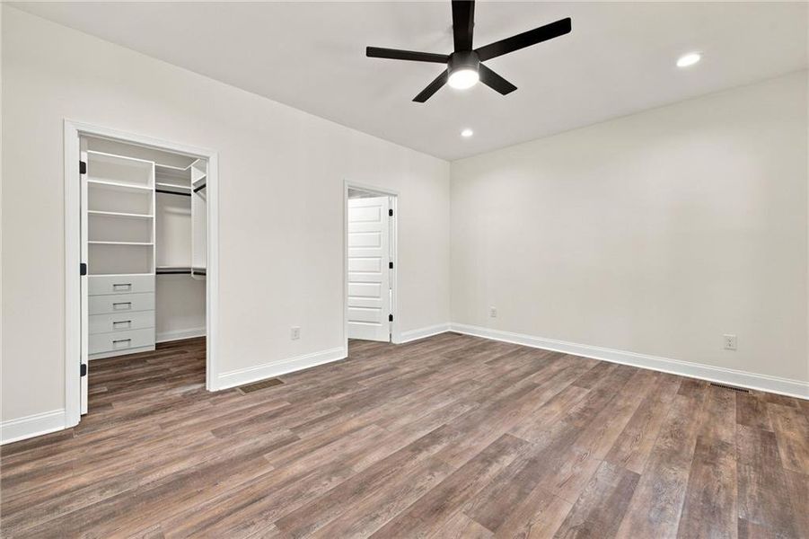 Spacious, unfurnished interior of a new home in , Cedartown (Image 48).