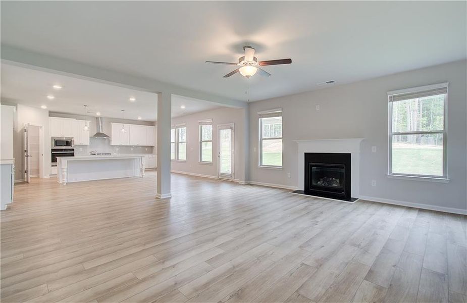 Spacious, unfurnished interior of a new home in Riverbend Overlook, Fayetteville (Image 14).