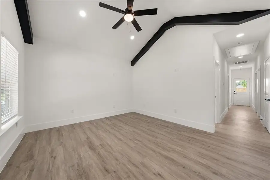 Spacious, unfurnished interior of a new home in , Waco (Image 12).