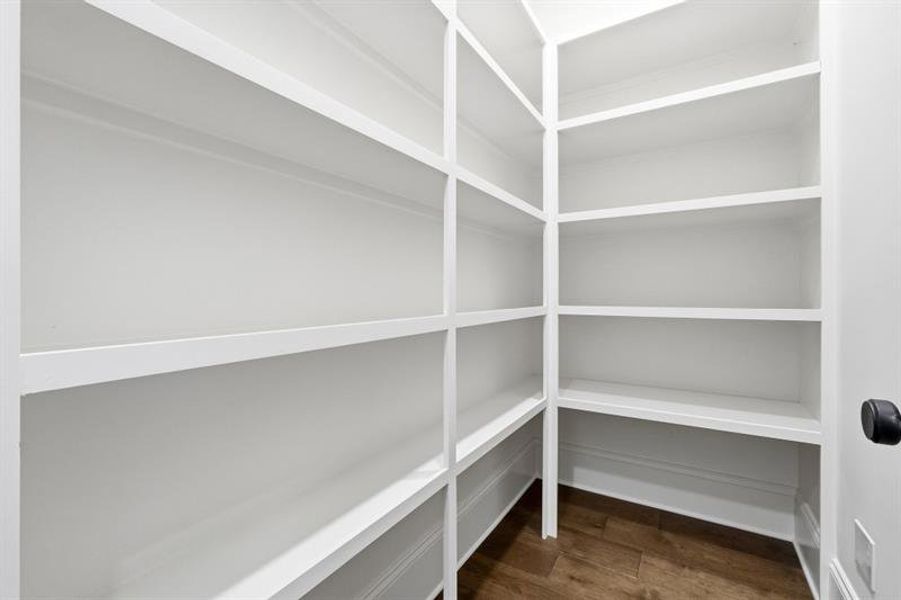 Spacious, unfurnished interior of a new home in , Marietta (Image 23).