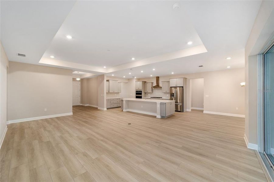 Spacious, unfurnished interior of a new home in , Ocala (Image 15).