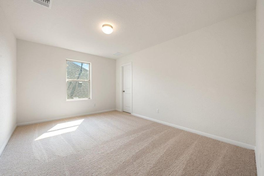 Spacious, unfurnished interior of a new home in The Colony, Bastrop (Image 28). Spacious, unfurnished interior of a new home in The Colony, Bastrop (Image 28).
