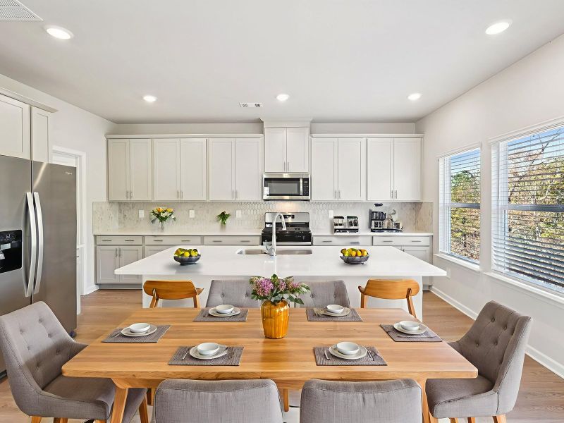Furnished interior view inside a new home in Ivey Township, Dallas (Image 4).