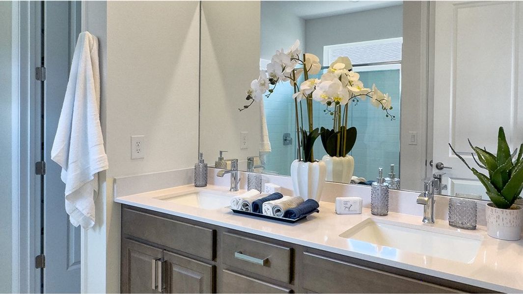 1951 Hailey Owners Bath 1of2 F1 6 20 25