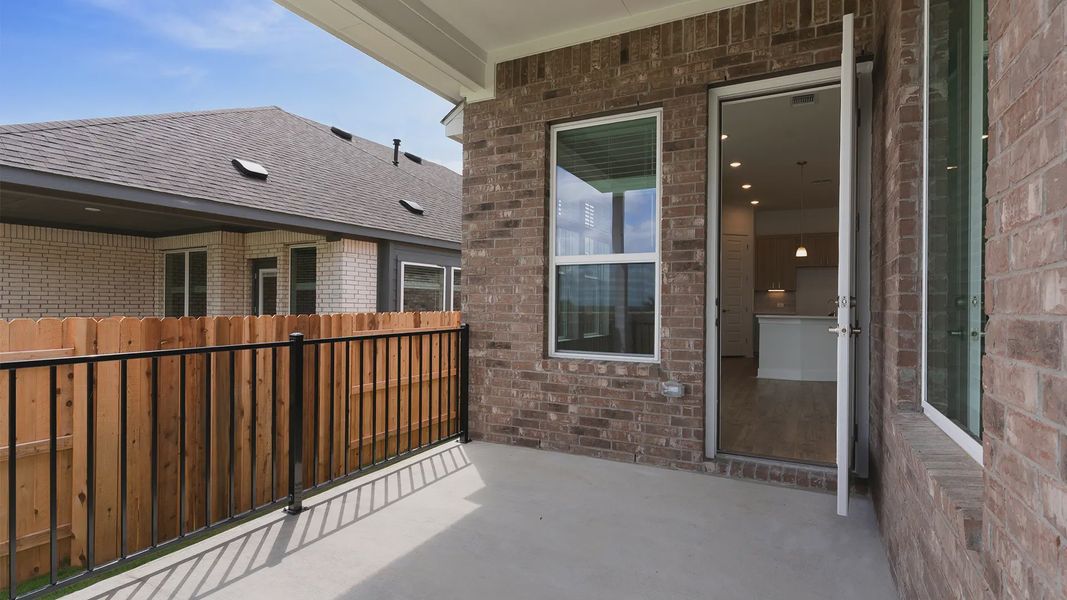 Representative exterior details of a home built from the Mariah by Chesmar Homes in Crescent Bluff, Georgetown (Image 4).