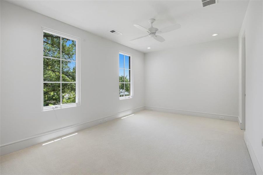 Spacious, unfurnished interior of a new home in , Dallas (Image 22).