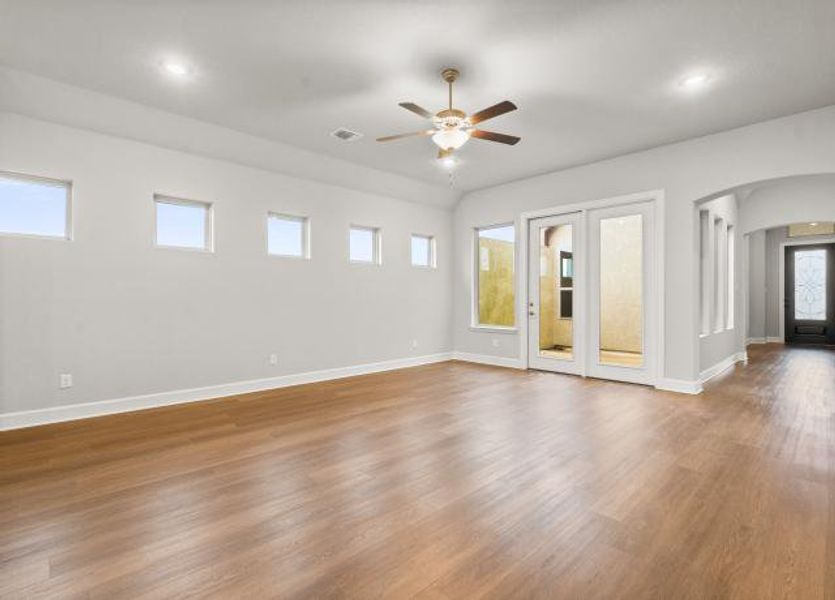 Spacious, unfurnished interior of a new home in The Enclave at Potranco Oaks, San Antonio (Image 10). Spacious, unfurnished interior of a new home in The Enclave at Potranco Oaks, San Antonio (Image 10).