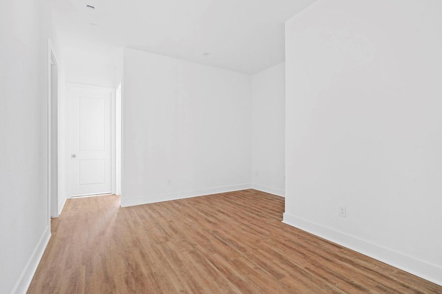 Large flex space on the 2nd floor